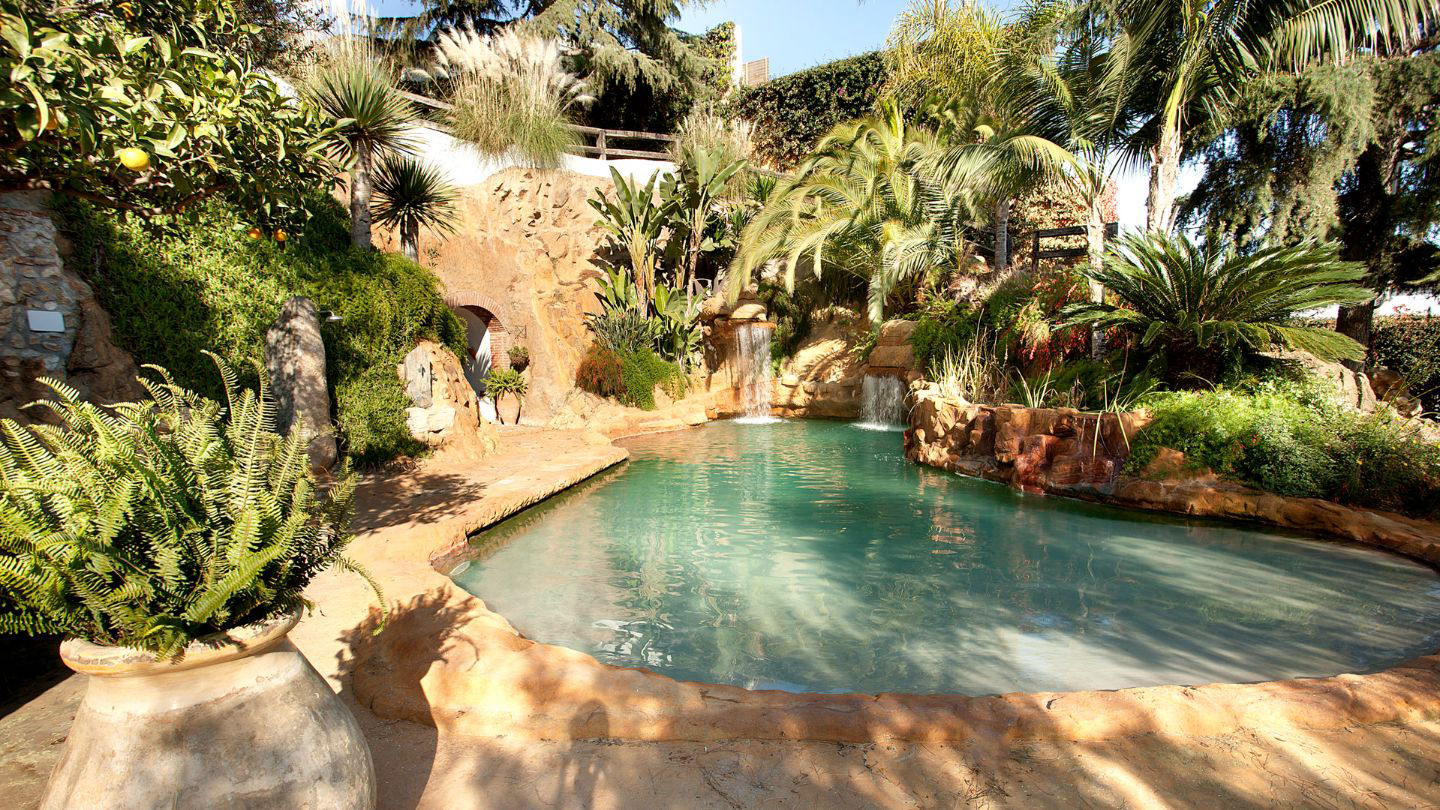 Masía Oasis de Pineda - 4