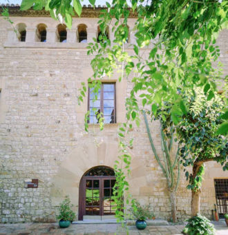 Masia Serra en Cornellà de Llobregat , espacio para eventos por horas