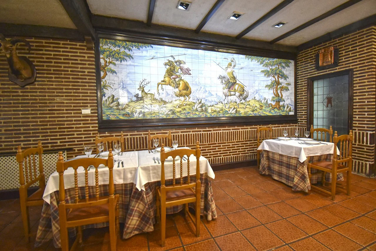 Salón Castellanos - 2