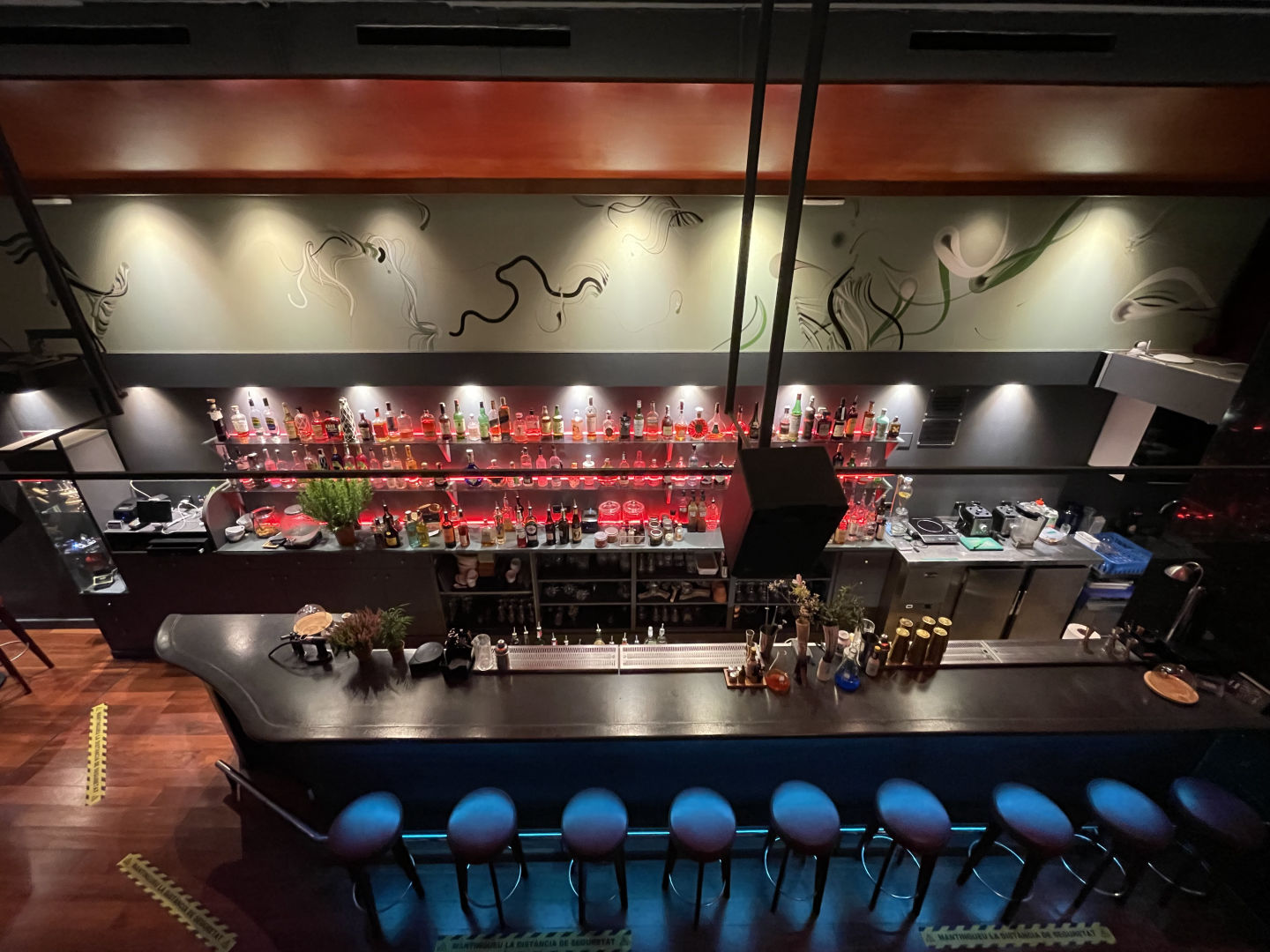 Luminar Lounge - 1