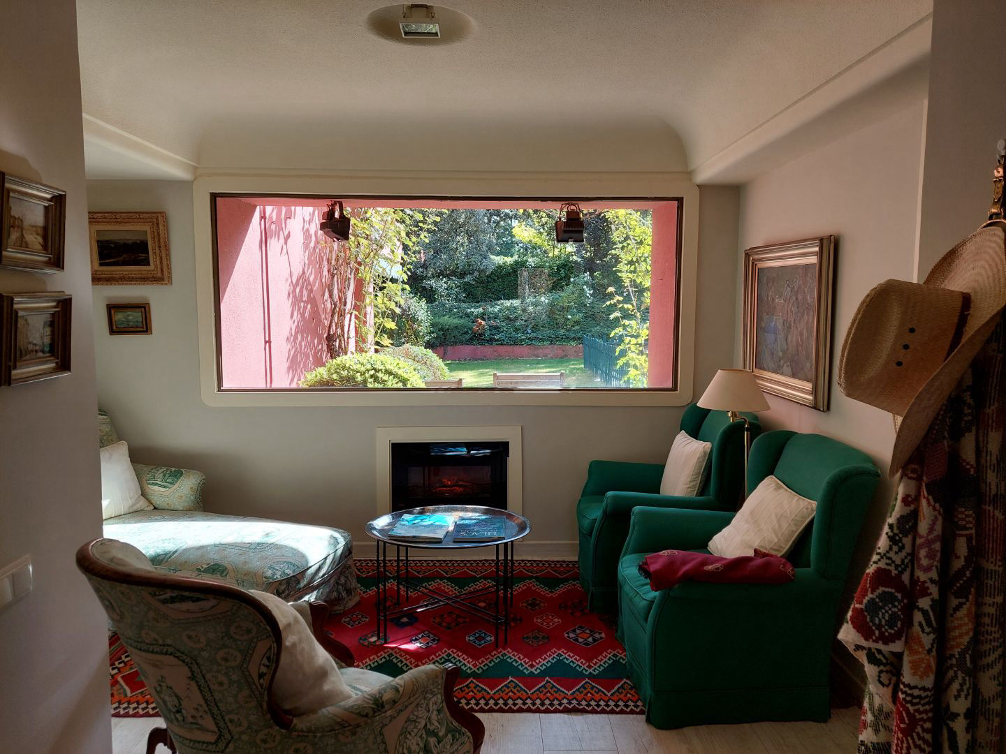 Chalet Elegante Oasis - 4