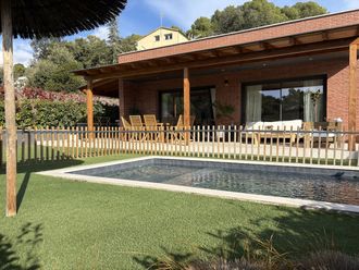 Casa Fotográfica Única à Matadepera, espace événementiel à l'heure