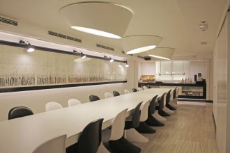Sala Grande Pol en Barcelona, espacio para eventos por horas