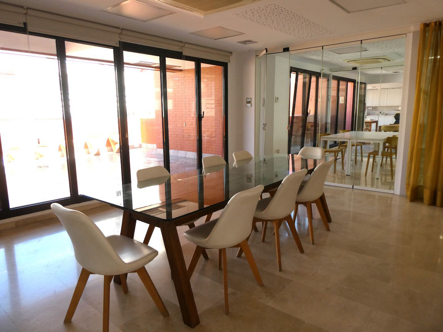 Sala reuniones Jane - 4