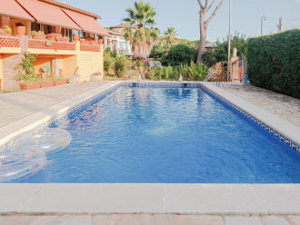 Costa Brava Piscina y barbacoa in Sant Andreu de Salou, hourly event space
