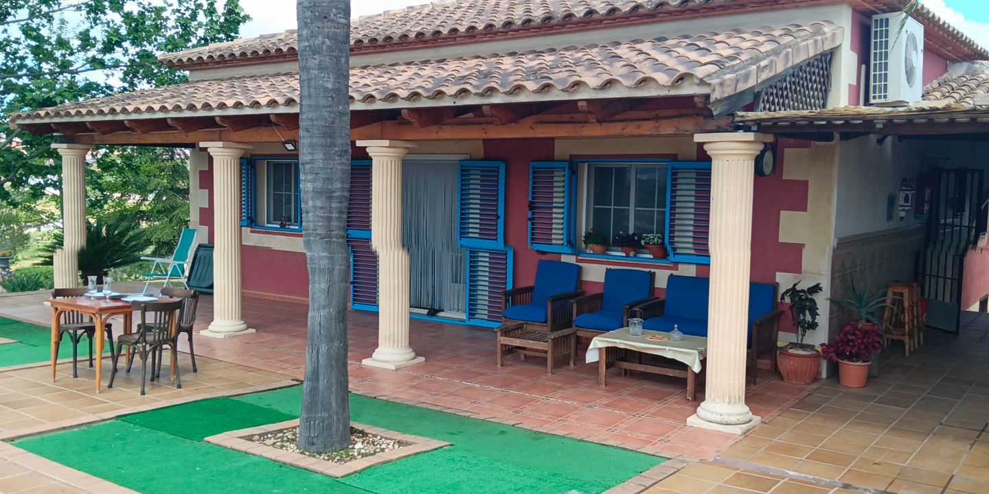 Casa con piscina y jardín sin vecinos en Llutxent - 2