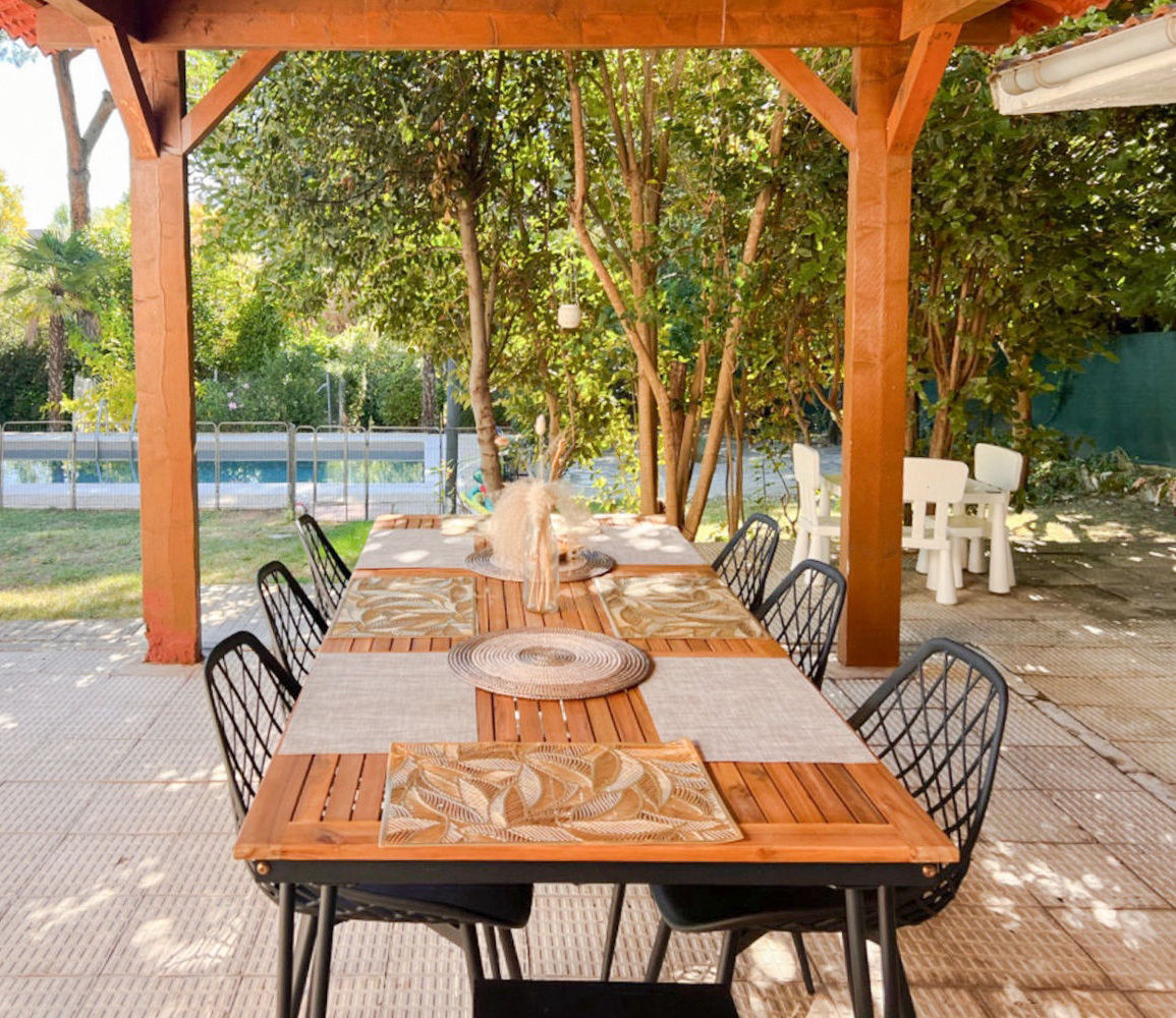 Jardín piscina y cocina exterior  - 2