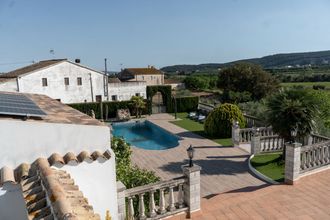 Masía con piscina y vistas a los viñedos en el Penedès en Sant Martí Sarroca, espacio para eventos por horas