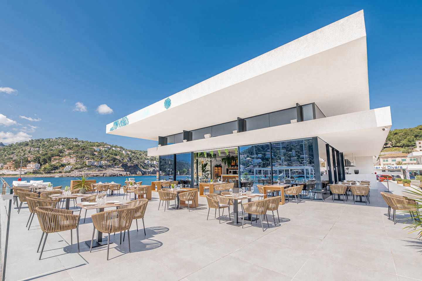 Terraza sobre el mar - 1