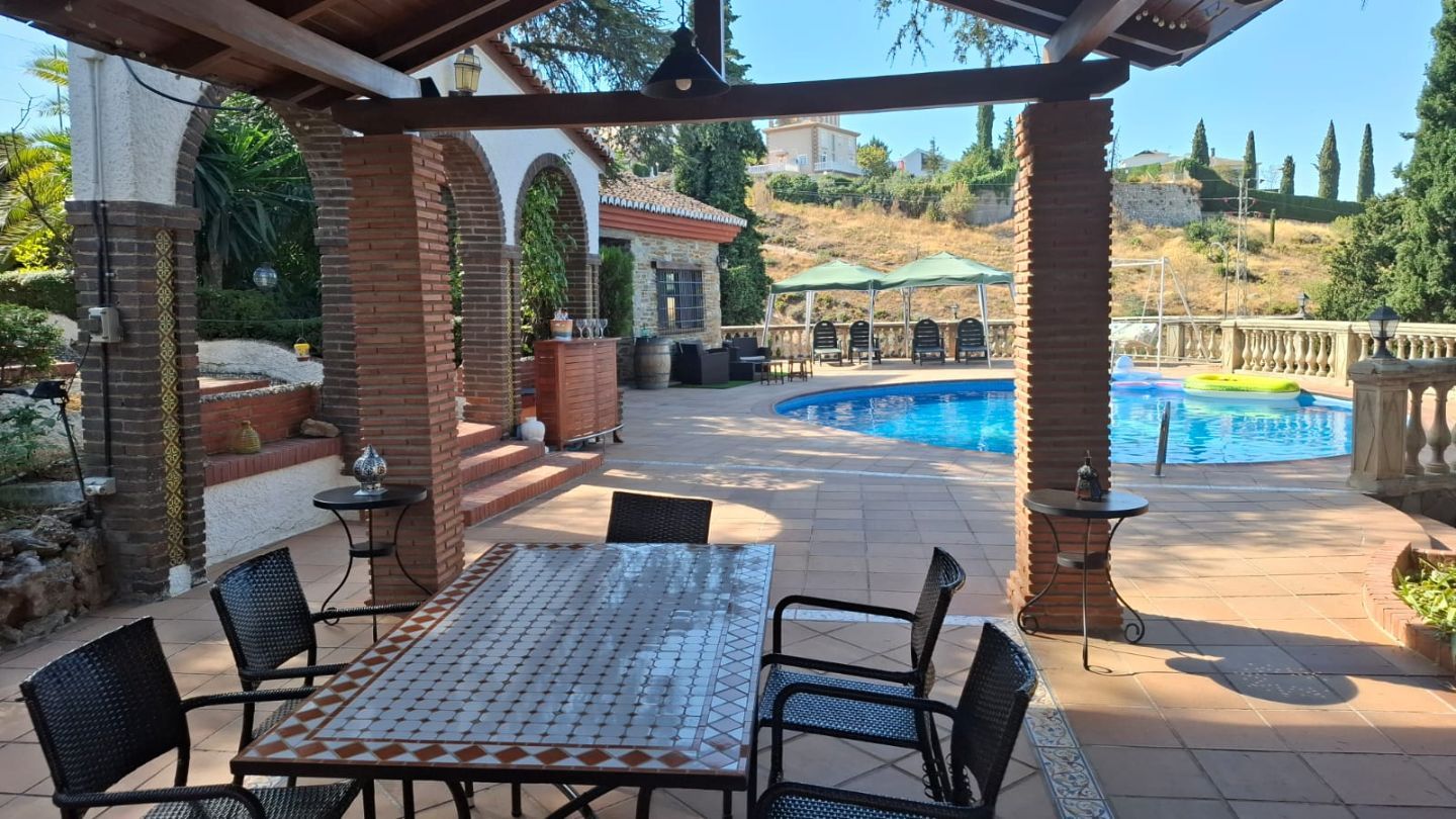 Villa con piscina y vistas a Granada en Monachil en Monachil: espacio para eventos, foto 3