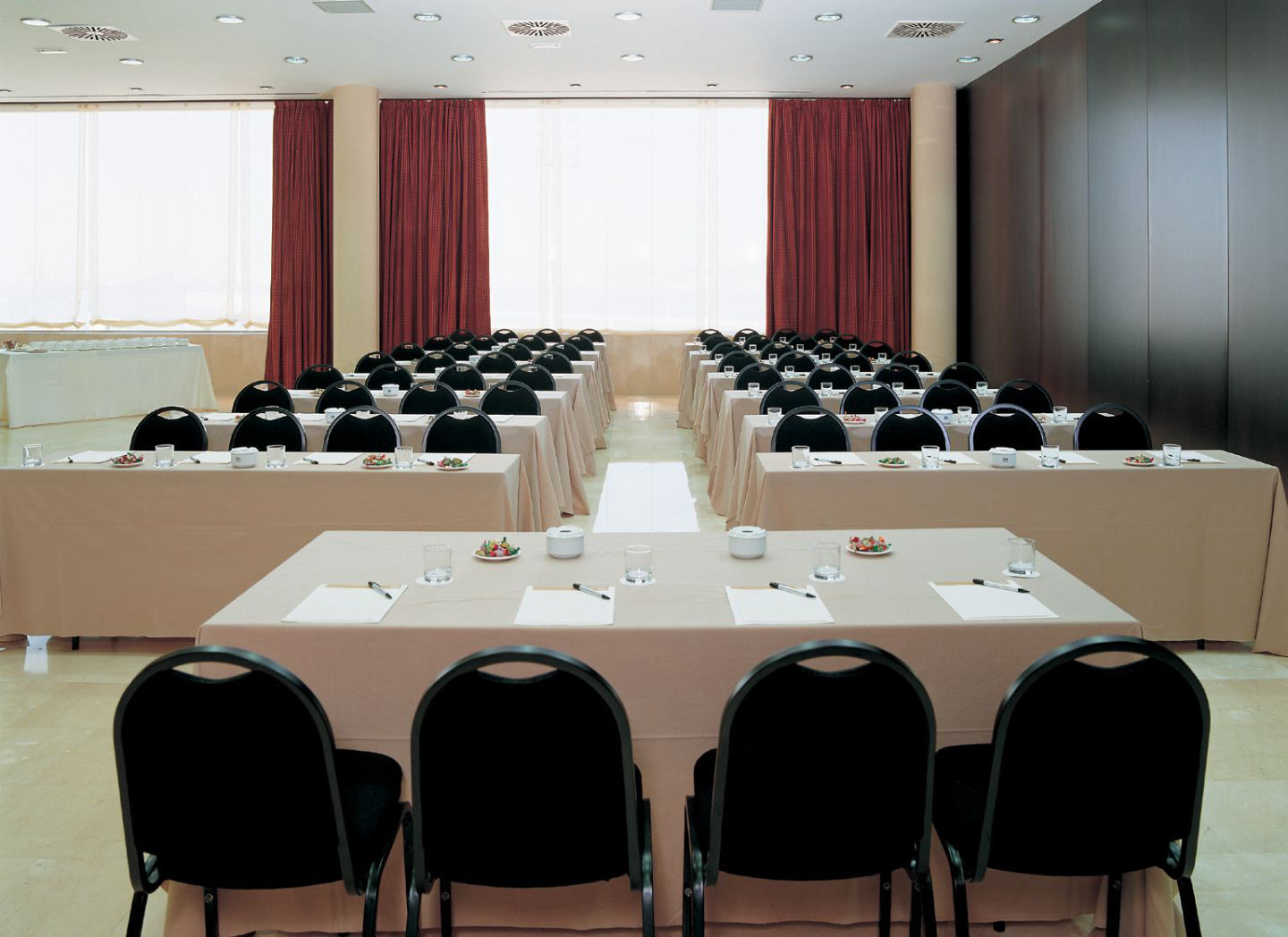 Salón Polivalente - 1