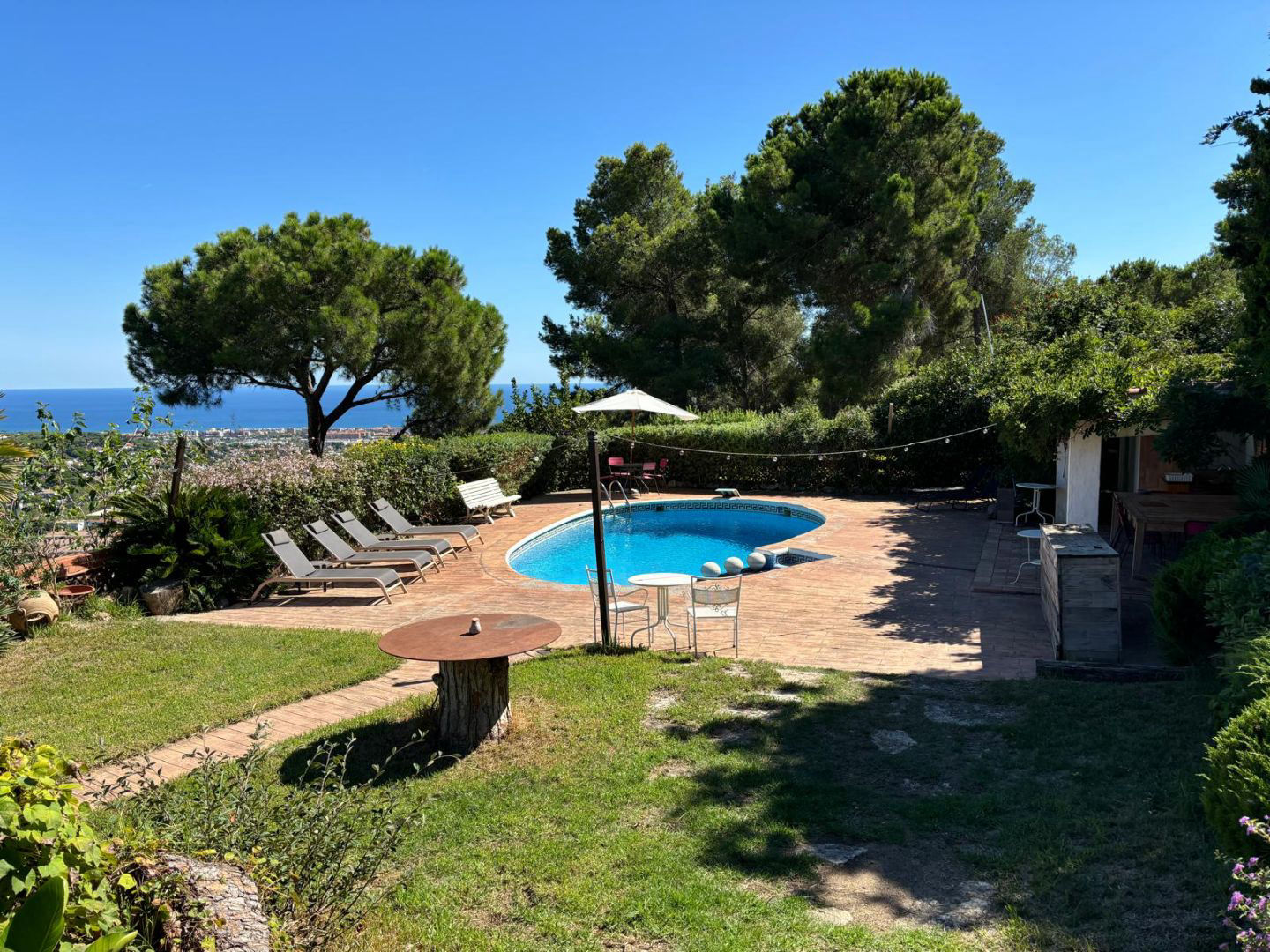 Relax con piscina y BBQ - 4