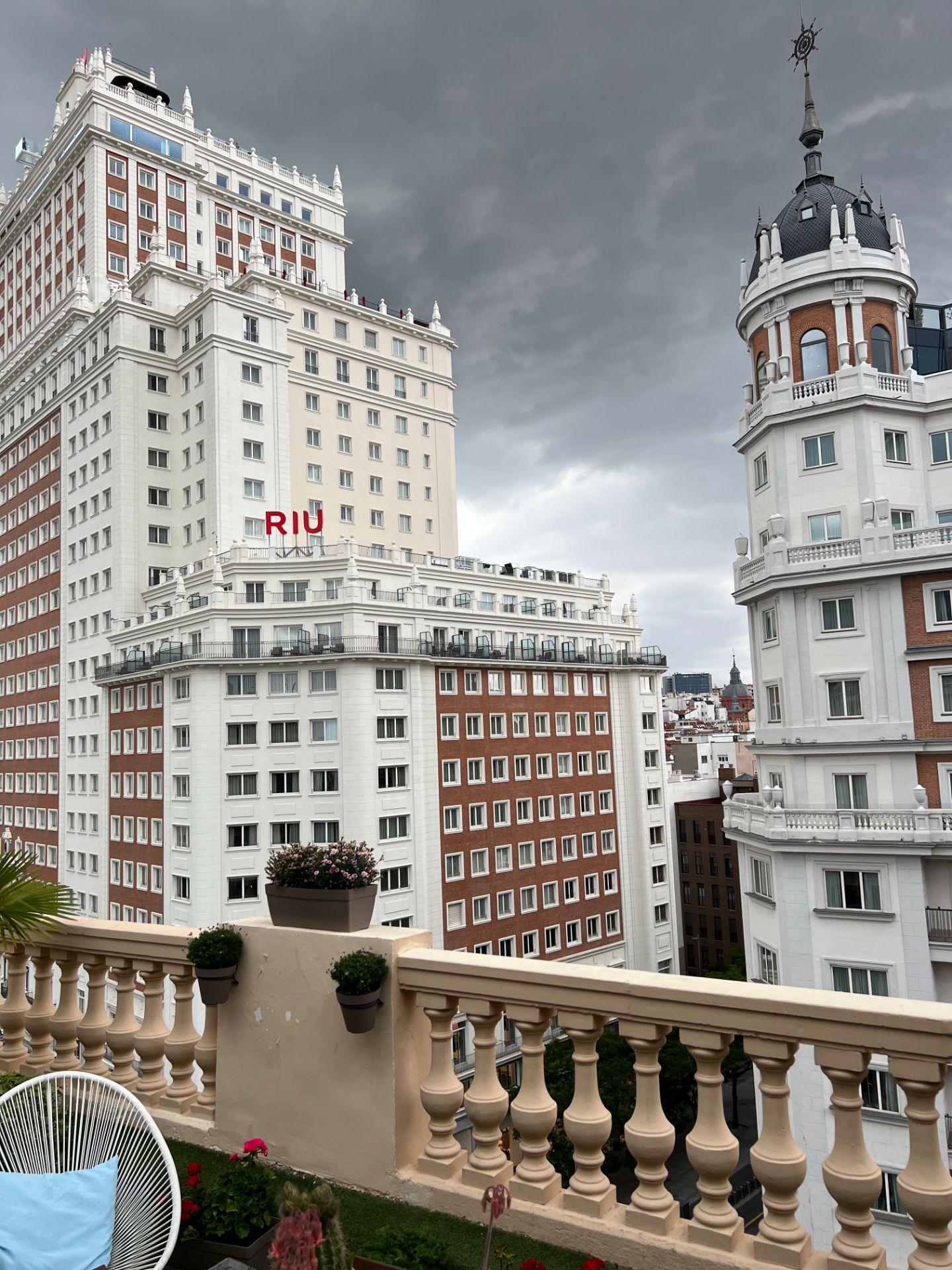 Ático con terraza y vistas a Plaza de España en Madrid - 1