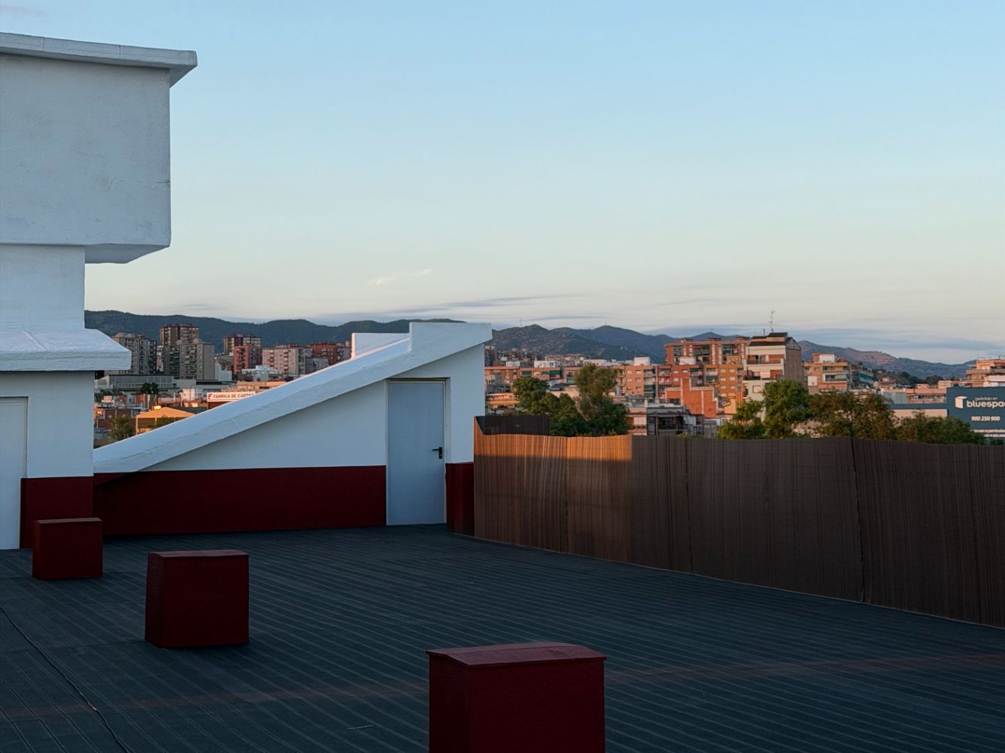 Terraza de 200 m² con vistas en Sant Adrià de Besòs - 4