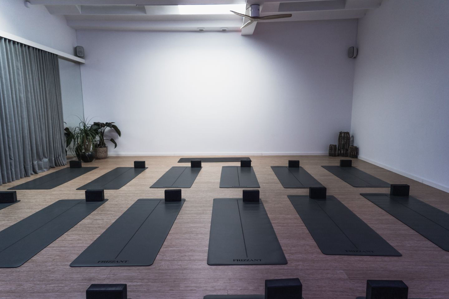 Flowing Room - 2