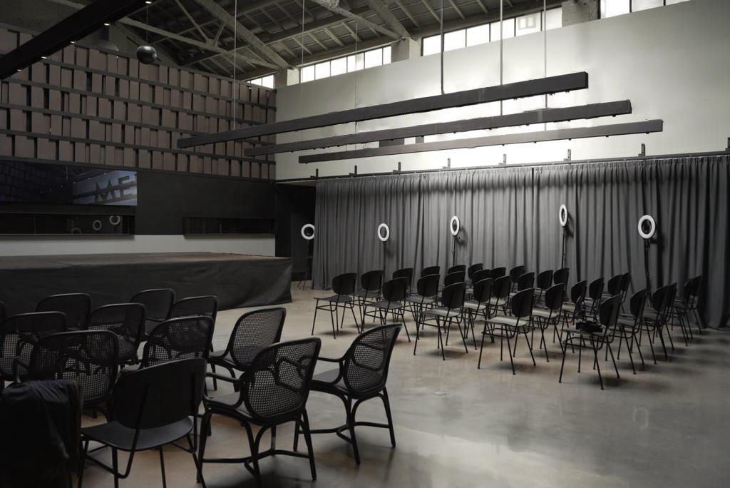 Central Room - 1