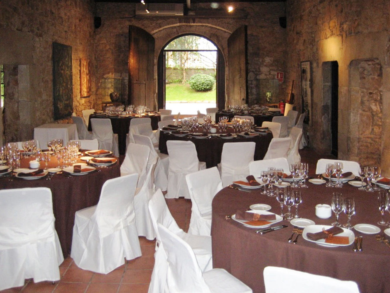 Sala Jordi Serra - 1