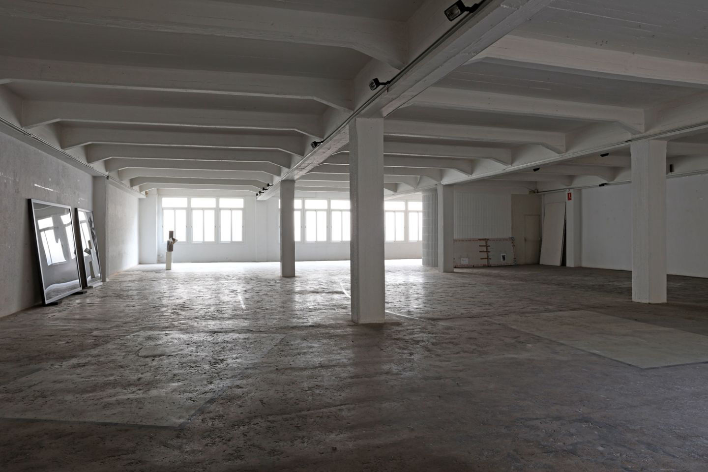 Singular nave industrial - 2