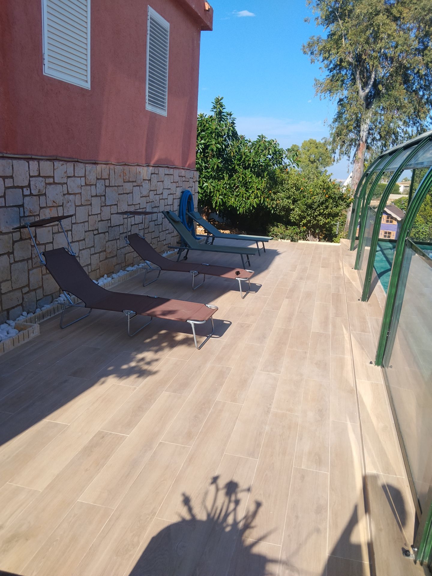 Piscina climatizada con jardín y sauna en Chiva - 3