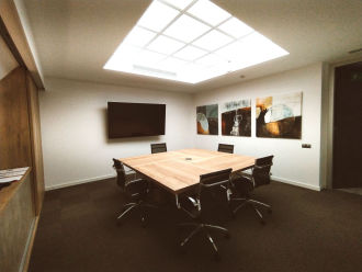 Sala ejecutiva en Barcelona, espacio para eventos por horas