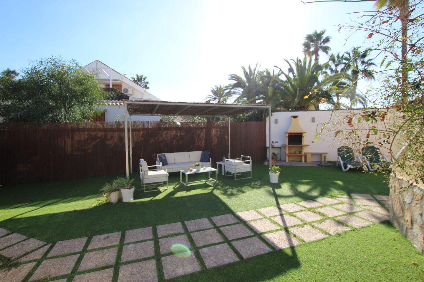 Espacio Adosado con jardín  - 3