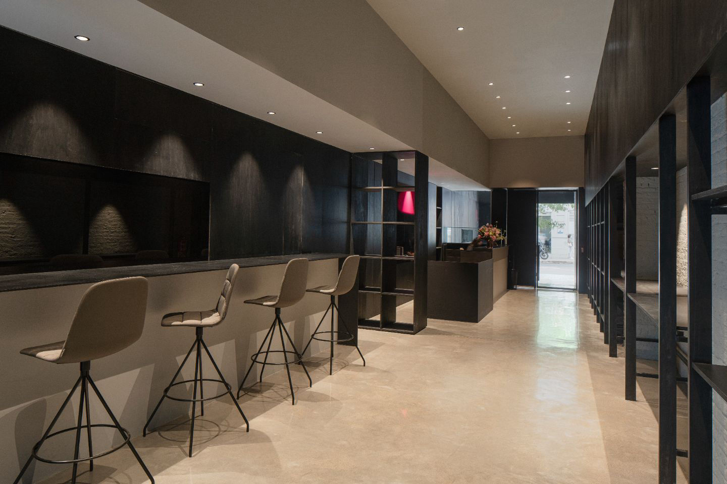Central Room - 2