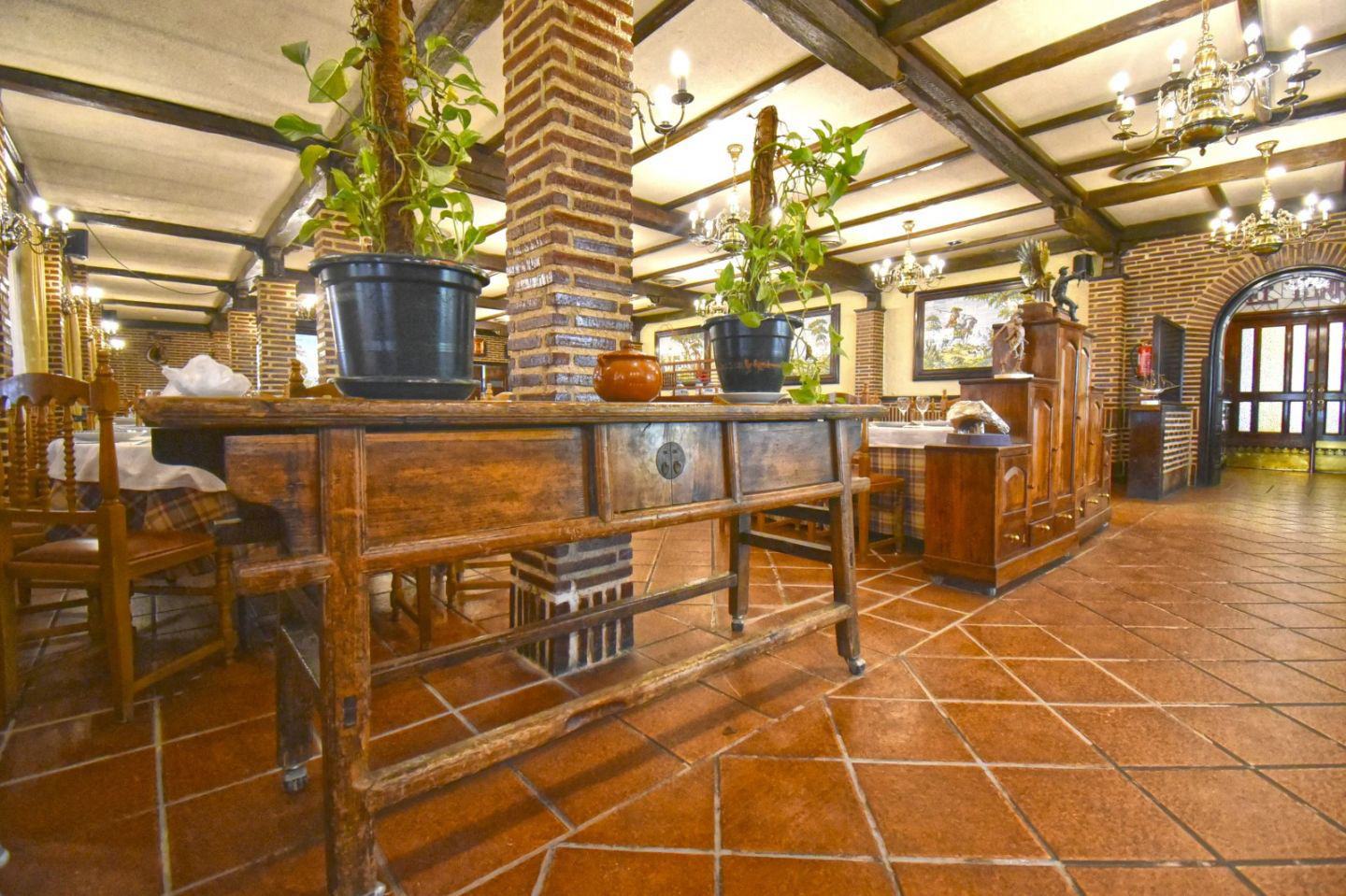 Salón Castellanos - 3
