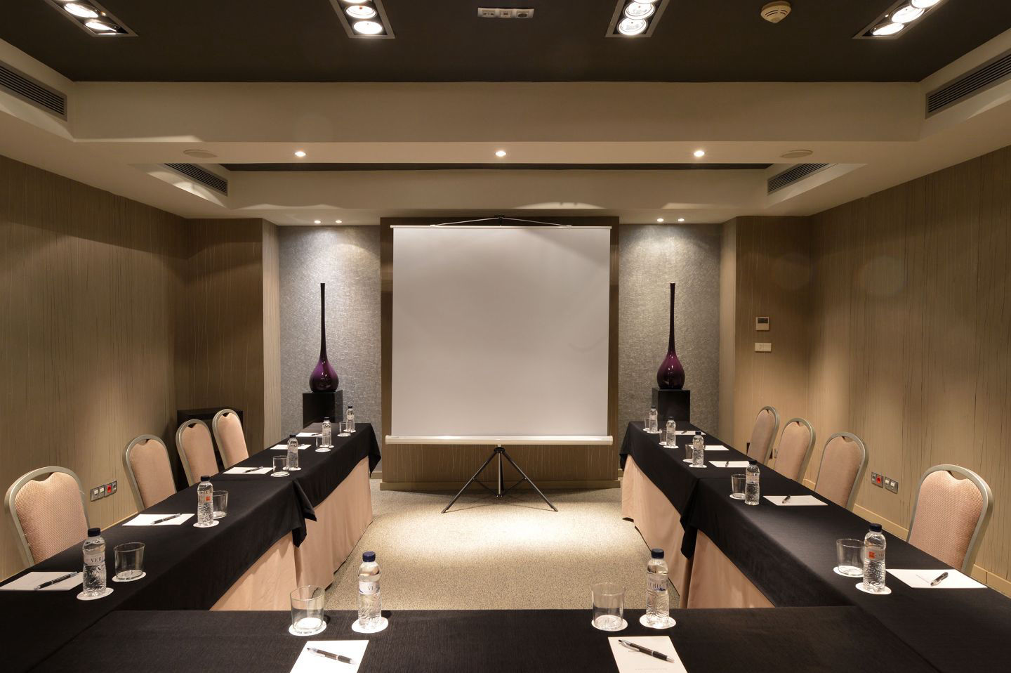 Sala Condal Mar - 1