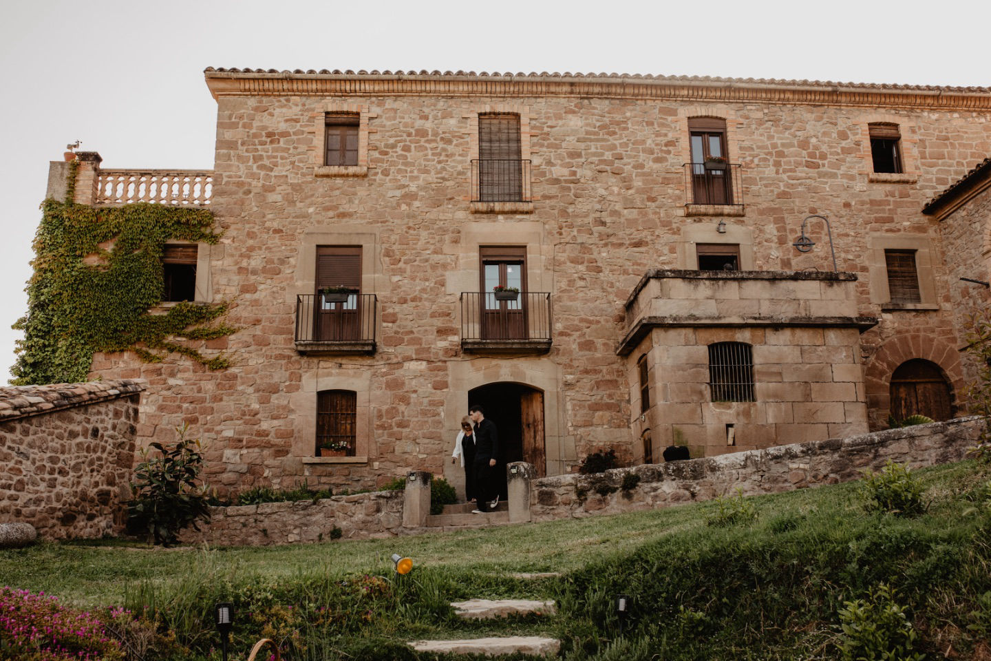 Masía del siglo XVI con piscina natural en Fonollosa en Fonollosa: espacio para eventos, foto 1