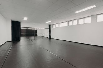 Sala Blanca diáfana para talleres, clases y rodajes en Madrid in Madrid, hourly event space